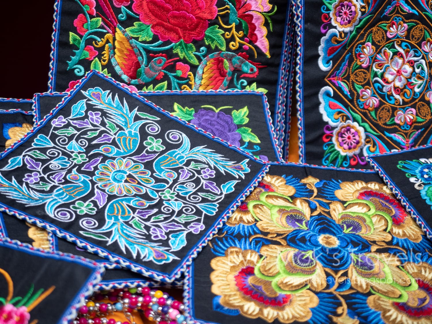 鳳凰古城刺繡