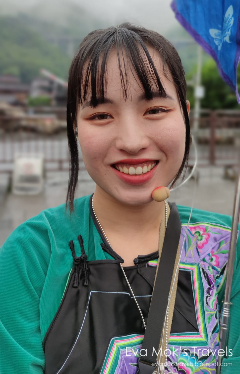 墨戎湘西苗寨美女